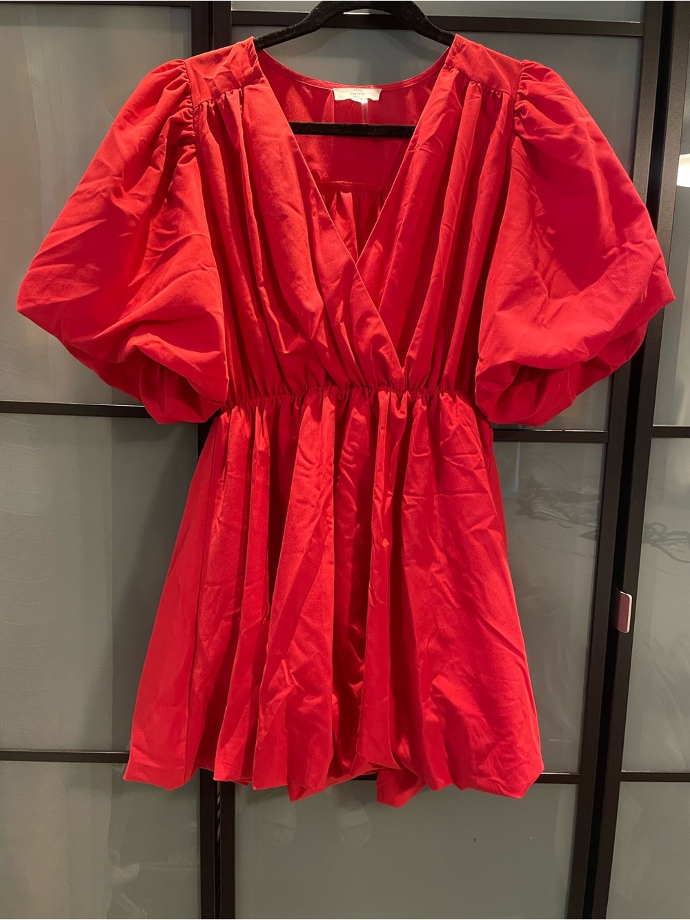 entro Red Puff-Sleeve, bubble hem, Mini Dress NWOT - perfect for game day!